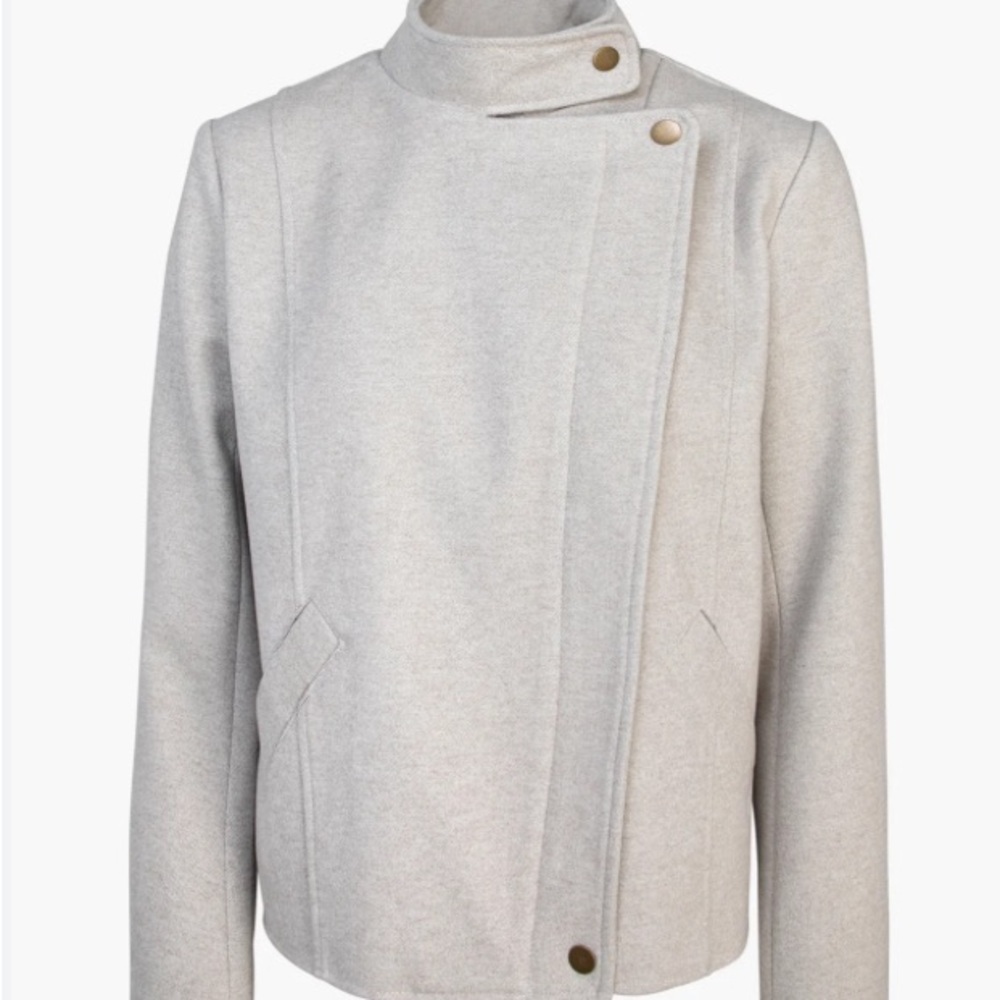 Greylin Dylan Zip Front Jacket in a light beige size M